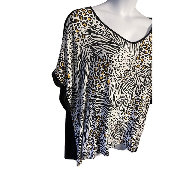 AVENUE Women;s Top Size 30/32 Black Animal Print Cap Sleeves Cute - Picture 2 of 6